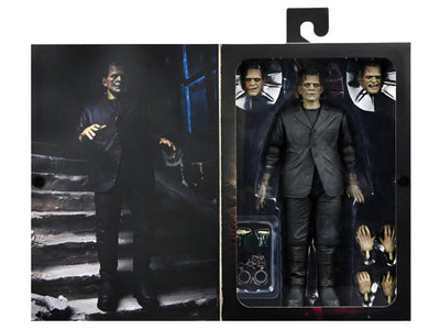 Figura NECA Universal Monsters Frankenstein Versión Ultimate