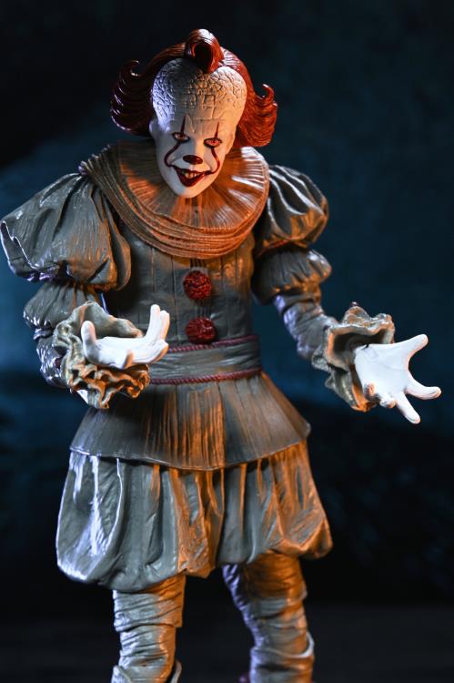 Figura NECA IT Welcome to Derry Pennywise Versión Ultimate