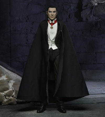 Figura NECA Universal Monsters Ultimate Dracula (Transylvania) Versión Ultimate