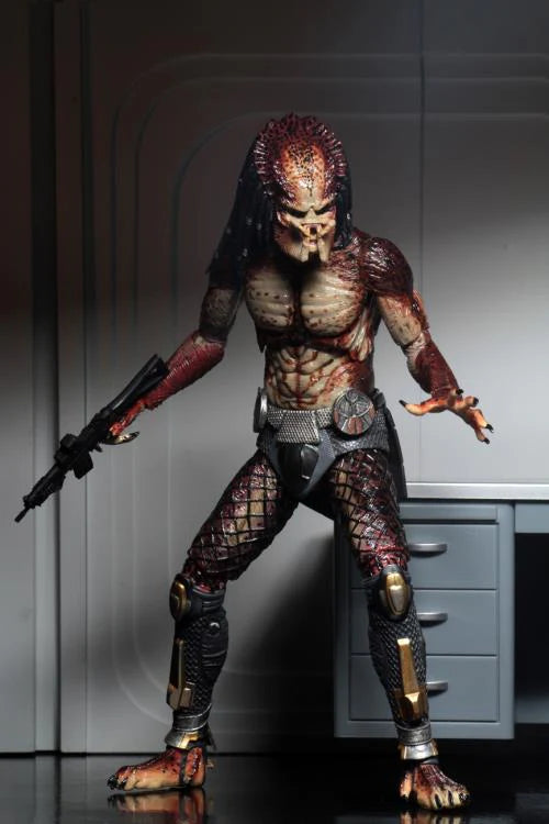 Figura NECA Fugitive Lab Escape Predator Versión Ultimate
