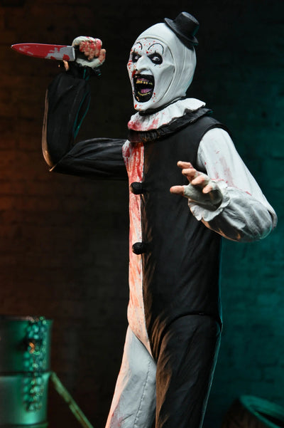 Figura NECA Terrifier ll Art The Clown (Blood Splattered) Versión Ultimate
