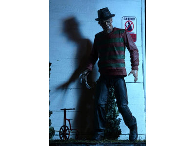 Figura NECA A Nightmare on Elm Street 30th Anniversary Freddy Krueger Versión Ultimate