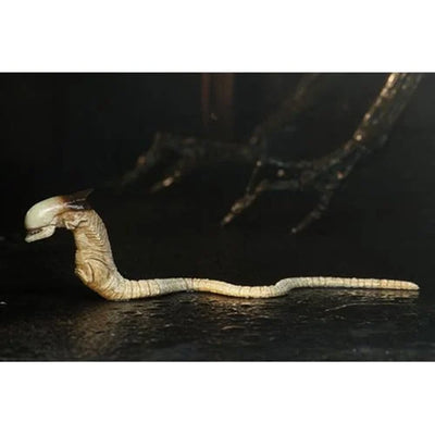 Figura NECA Dog Alien Versión Ultimate