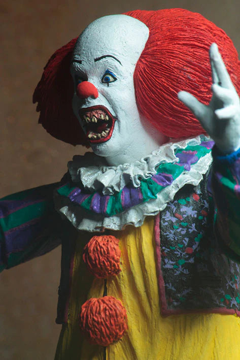 Figura NECA IT (90s) Pennywise Versión Ultimate