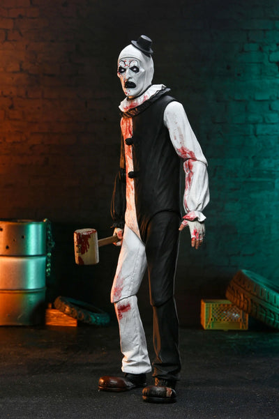 Figura NECA Terrifier ll Art The Clown (Blood Splattered) Versión Ultimate