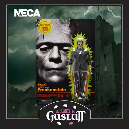Figura NECA Universal Monsters Frankenstein con efecto de brillo en la oscuridad