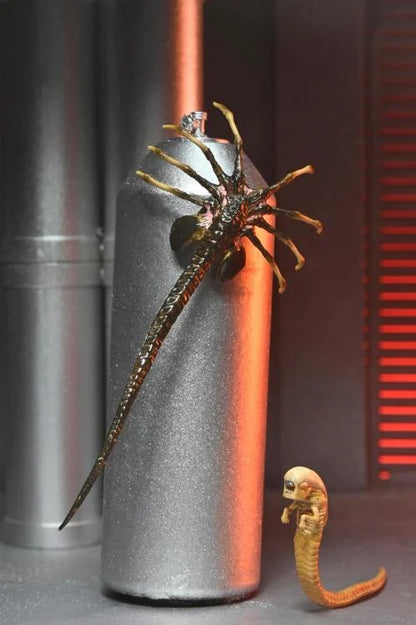 Figura NECA Alien Romulus Xenomorph XX121 Versión Ultimate