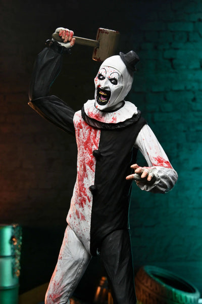 Figura NECA Terrifier ll Art The Clown (Blood Splattered) Versión Ultimate