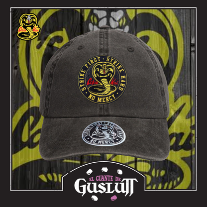 Gorra Cobra Kai Logo Gris Tipo Deslavada