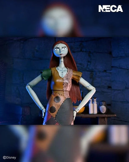 Figura NECA The Nightmare Before Christmas Sally Versión Ultimate