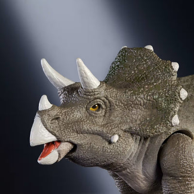 Figura Jurassic World Hammond Collection Triceratops Juvenil