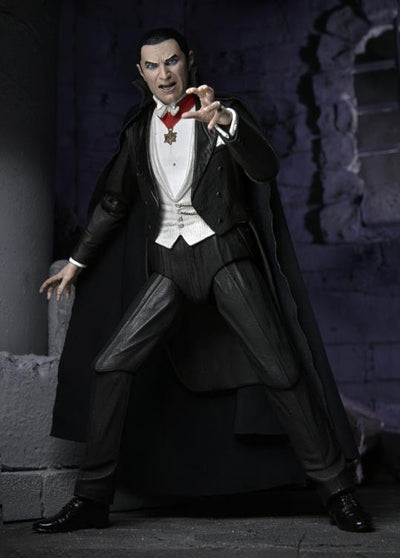 Figura NECA Universal Monsters Ultimate Dracula (Transylvania) Versión Ultimate