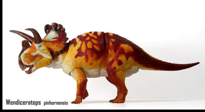 Figura Beasts of the Mesozoic Wendiceratops Pinhornensis Escala 1/18