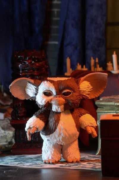 Figura NECA Gremlins Gizmo Versión Ultimate