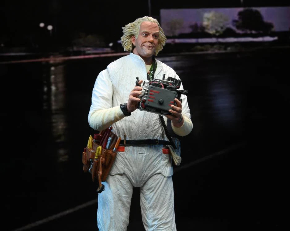 Figura NECA Volver al Futuro Doc Brown (Traje NBQ) Versión Ultimate