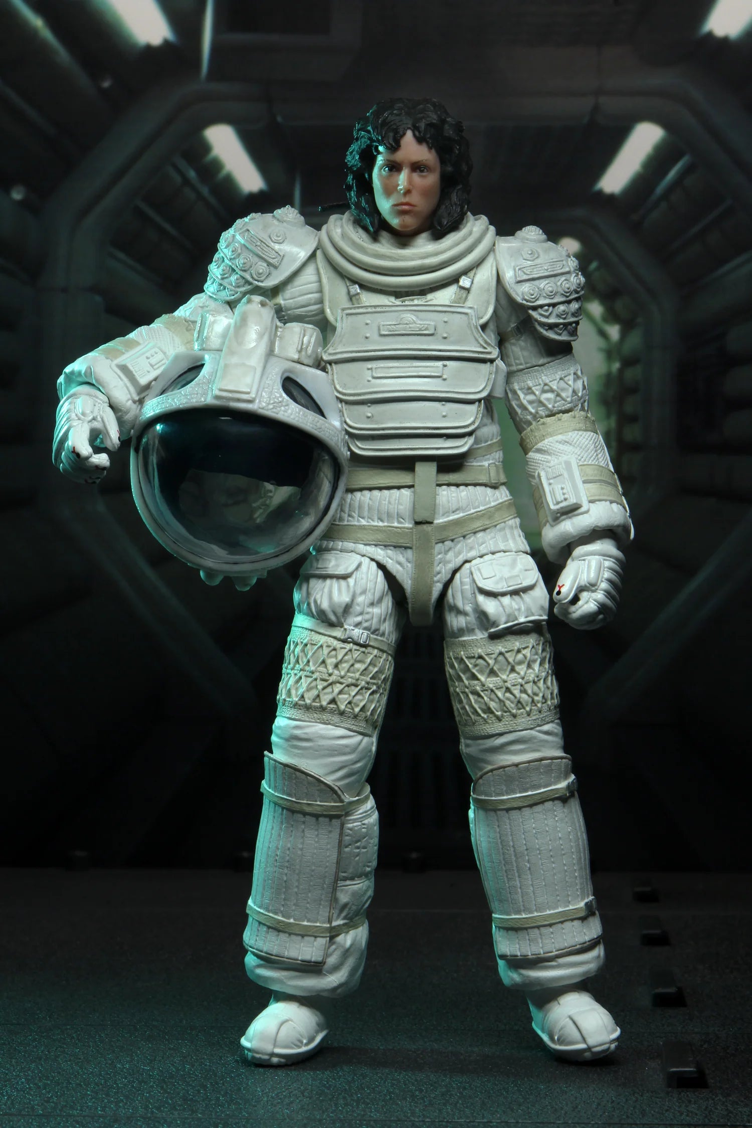 Figura NECA Alien Ellen Ripley (Compression Suit) Versión 40 Aniversario