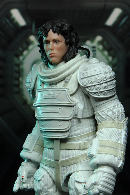 Figura NECA Alien Ellen Ripley (Compression Suit) Versión 40 Aniversario