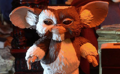 Figura NECA Gremlins Gizmo Versión Ultimate