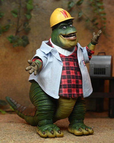 Figura NECA Dinosaurs Earl Sinclair (WESAYSO) Versión Ultimate