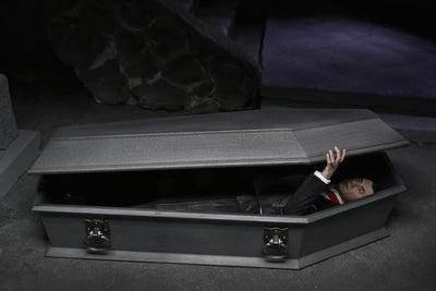 Figura NECA Universal Monsters Ultimate Dracula (Transylvania) Versión Ultimate