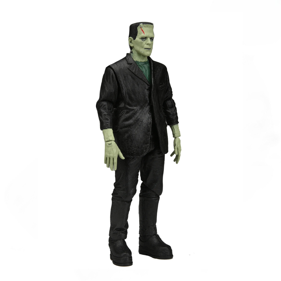Figura NECA Universal Monsters Frankenstein con efecto de brillo en la oscuridad