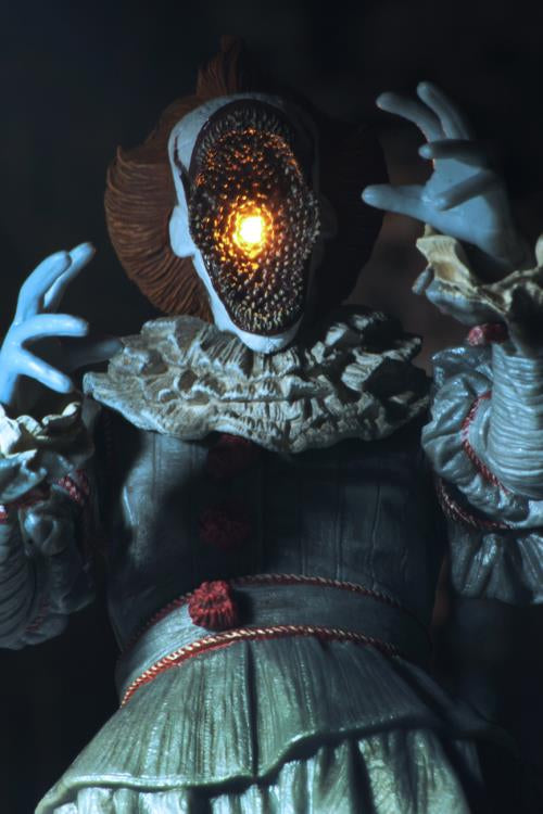 Figura NECA (2017) Pennywise The Dancing Clown Versión Ultimate