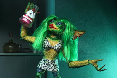 Figura NECA Gremlins 2: The New Batch Greta Versión Ultimate
