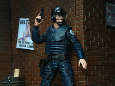 Figura NECA RoboCop Alex Murphy (OCP Uniform Edition) Versión Ultimate