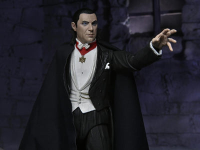 Figura NECA Universal Monsters Ultimate Dracula (Transylvania) Versión Ultimate