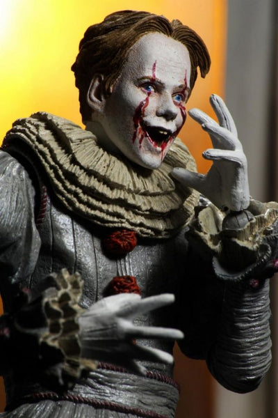 Figura NECA IT Chapter 2 (2019) Pennywise Versión Ultimate