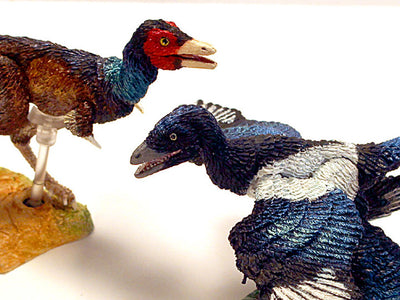 Set de Figuras Beasts of the Mesozoic Eastern Microraptor Gui & Mononykus Olecranus Escala 1/6