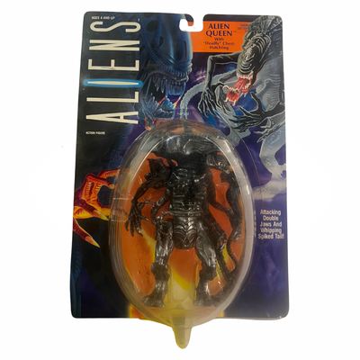 Figura Retro Kenner Alien Queen con acción de ataque