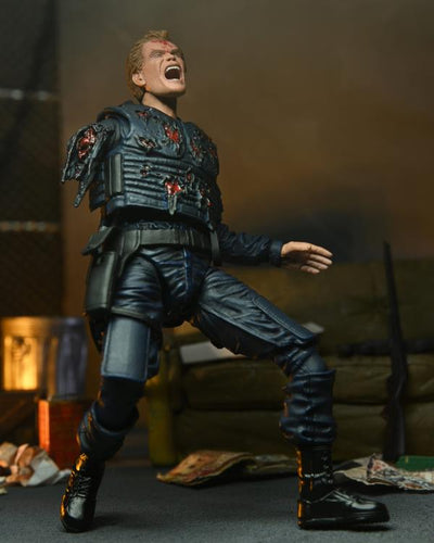 Figura NECA RoboCop Alex Murphy (OCP Uniform Edition) Versión Ultimate