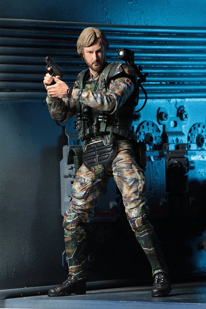 Figura NECA Aliens Colonel James Cameron Edición 30 Aniversario