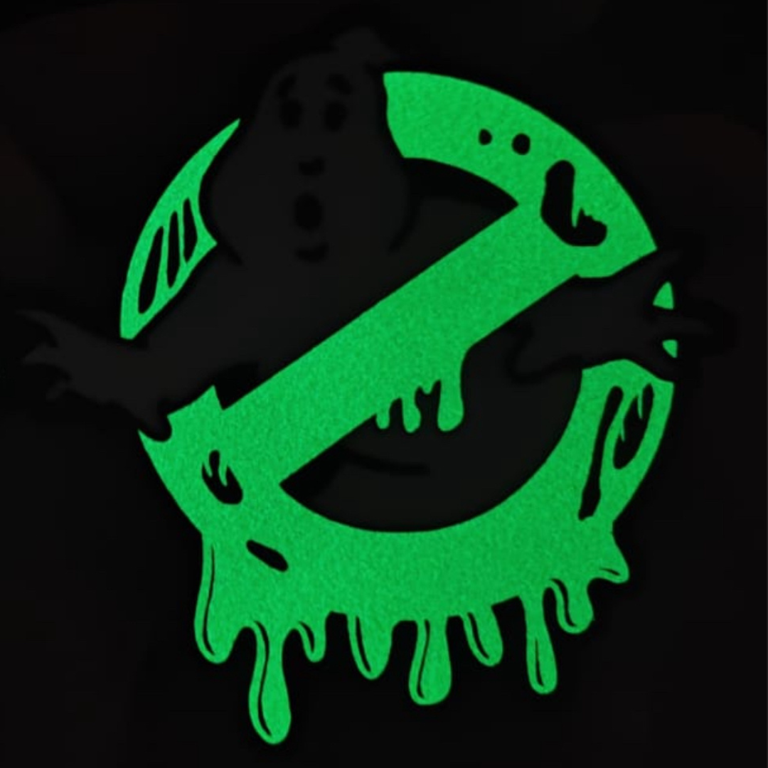 Gorra Los Cazafantasmas Logo Slime Negra con efecto de brillo en la oscuridad