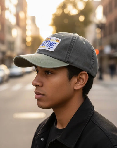 Gorra Back to the Future Outatime Gris/Beige Tipo Deslavada