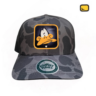 Gorra Looney Tunes Daffy Duck Camo Tipo Trucker Premium