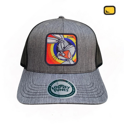 Gorra Looney Tunes Bugs Bunny Patch Gris/Negra Tipo Trucker Premium