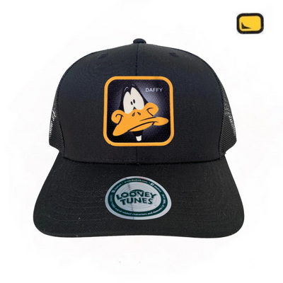 Gorra Looney Tunes Daffy Duck Negra Tipo Trucker Premium