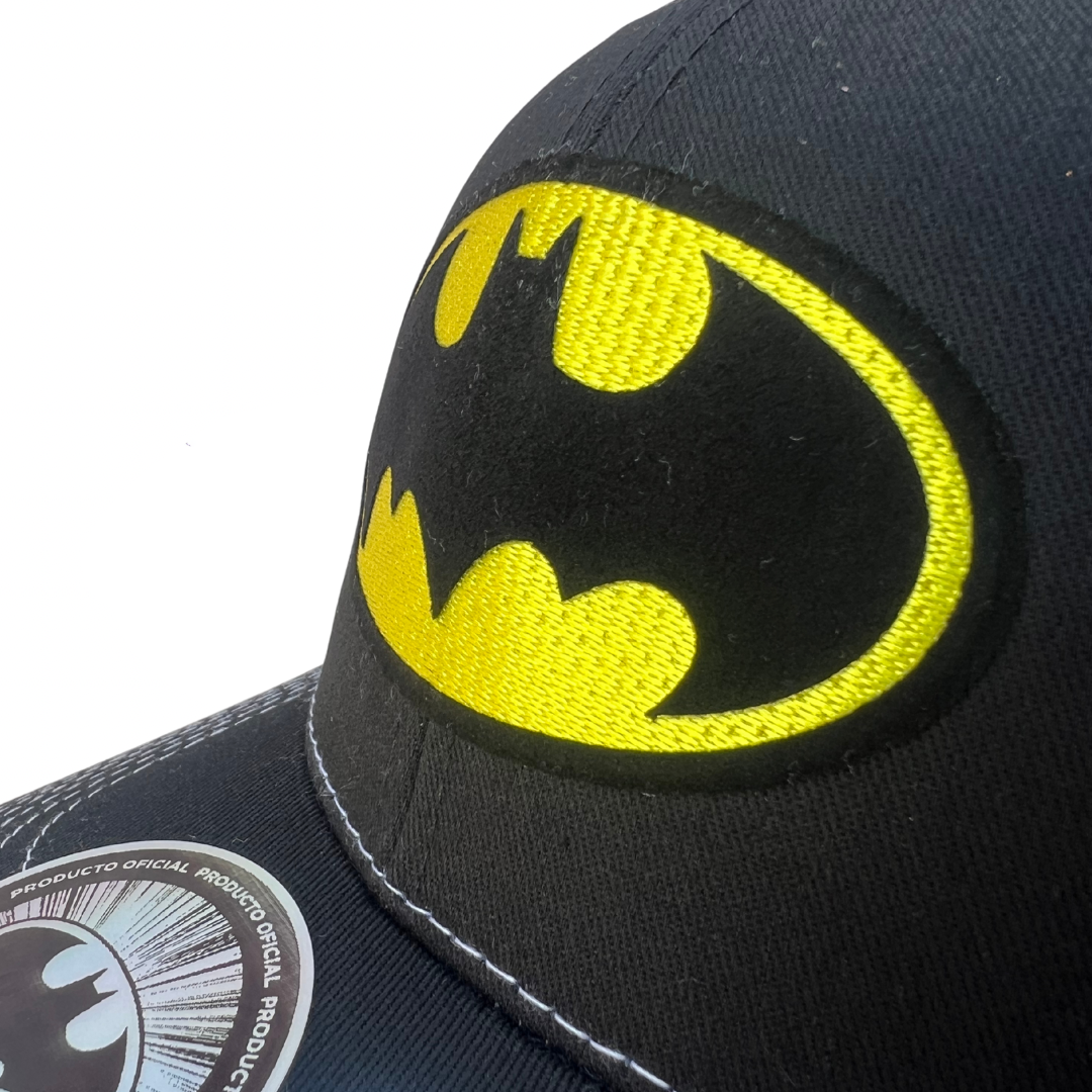 Gorra DC Comics Batman Classic Logo Clásico Negra/Blanca Tipo Trucker Premium