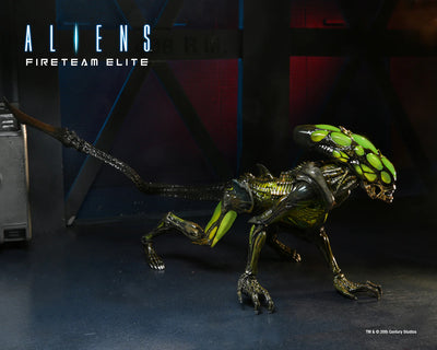 Figura NECA Aliens Fireteam Elite Burster Alien