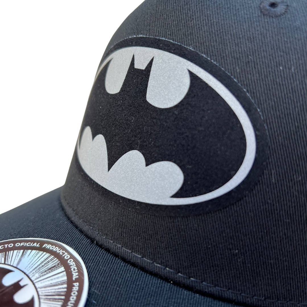 Gorra DC Comics Batman Reflective Logo Premium Flex Fit