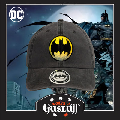 Gorra DC Comics Batman Batiseñal Gris Tipo Deslavada