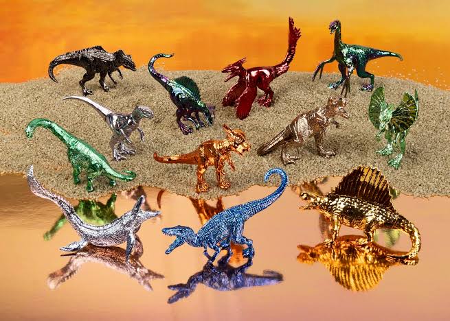 Mini Figura Jurassic World Captivz Plated Dinos (Figura al azar)