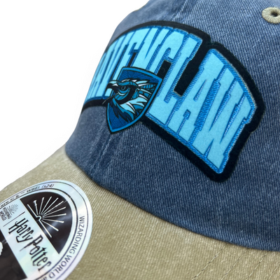 Gorra Harry Potter Ravenclaw “Wit beyond measure is man's greatest treasure” Azul/Beige Tipo Deslavada