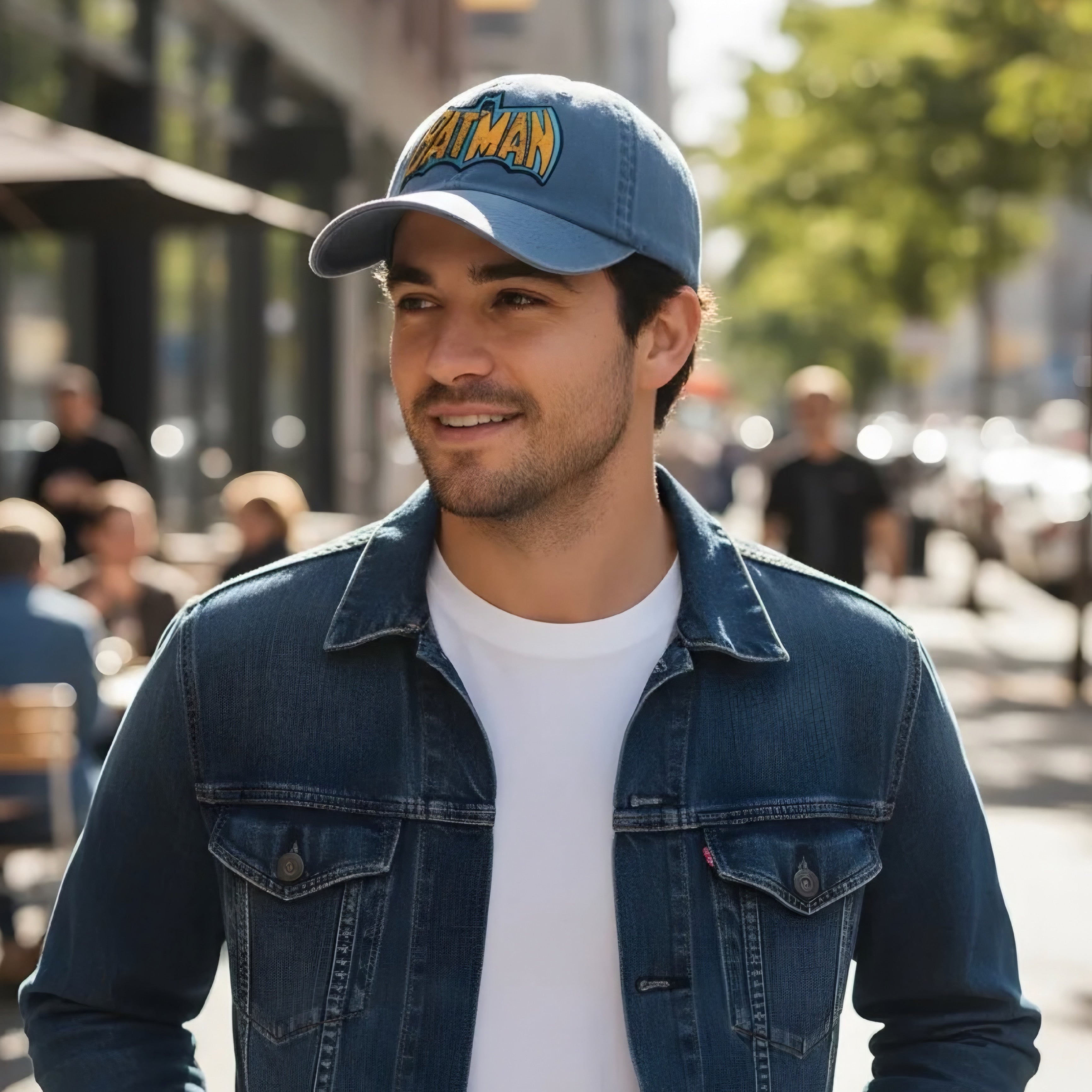 Gorra DC Comics Batman 60’s Logo Azul Tipo Deslavada