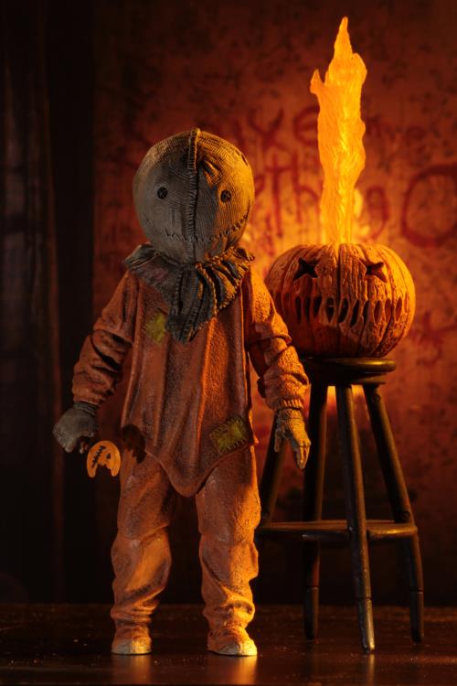 Figura NECA Trick-r-Treat Sam Versión Ultimate