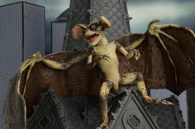 Figura NECA Gremlins 2: The New Batch Bat Gremlin Versión Deluxe