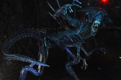 Figura NECA Aliens Xenomorph Queen Versión Ultra Deluxed
