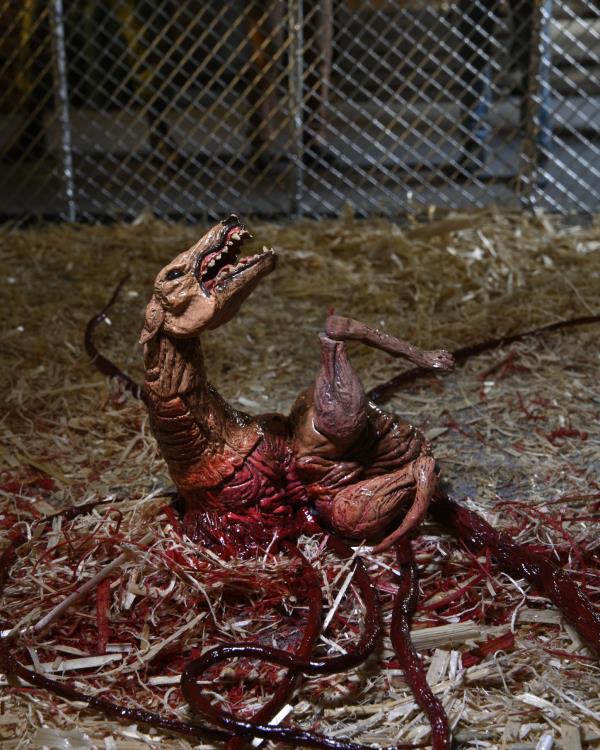 Preventa NECA The Thing Ultimate Dog Creature Set